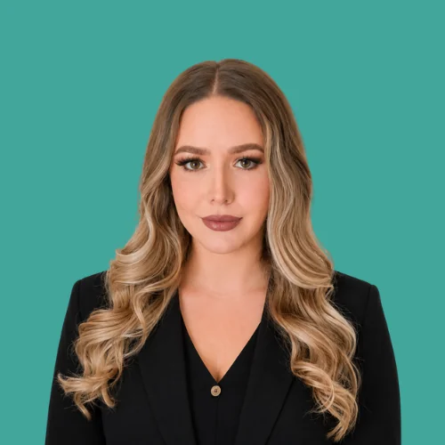 Alexandra Cubis – Solicitor at MCG Legal Gold Coast